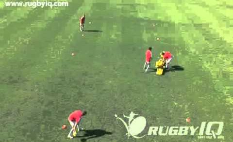 SCRUMHALF PASSING WITH BAG PRESSURE